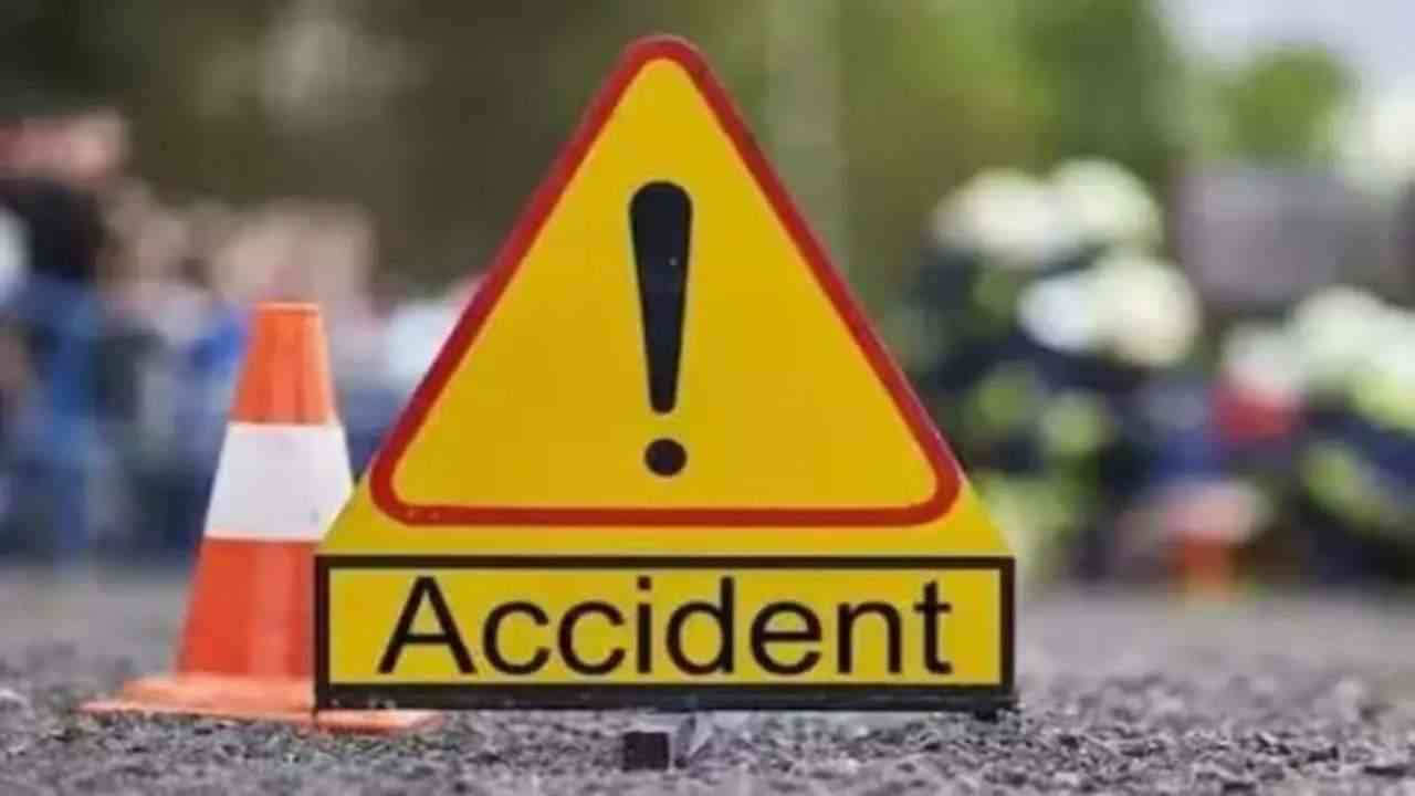 Sri Muktsar Sahib Accident: अनियंत्रित होकर पेड़ से टकराई कार, 4 लोगों की मौत, एक गंभीर घायल