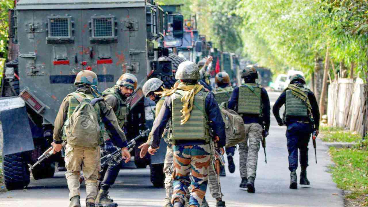 Jammu Kashmir Encounter News: बारामूला के सोपोर में सुरक्षाबलों की मुठभेड़, 2 आतंकी ढेर