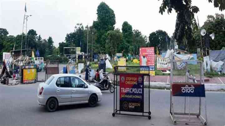 Chandigarh: हाईकोर्ट ने मोहाली नाकाबंदी को संबोधित करने में देरी के लिए अधिकारियों को लगाई फटकार