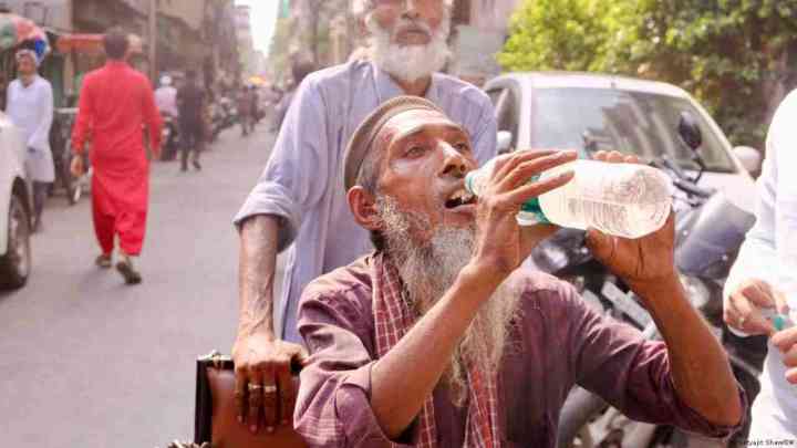 Heatwave In Bihar: बिहार में भीषण गर्मी में 19 लोगों की मौत, 44 डिग्री पार पहुंचा तापमान