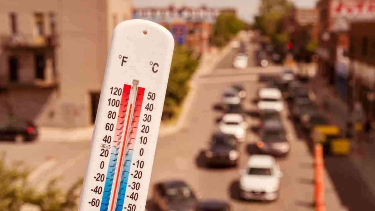 Heatwave In Chandigarh: चंडीगढ़ में पड़ रही भीषण गर्मी, आज 44 डिग्री तक पहुंचेगा तापमान