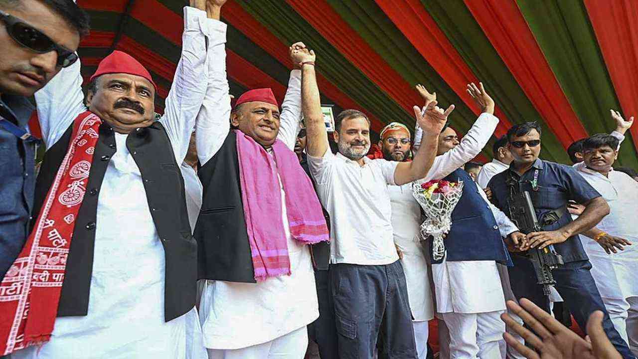 Uttar Pradesh Lok Sabha Election 2024: सपा-कांग्रेस गठबंधन ने मोदी-योगी के रथ को रोका, 41 सीटों पर बनाई बढ़त