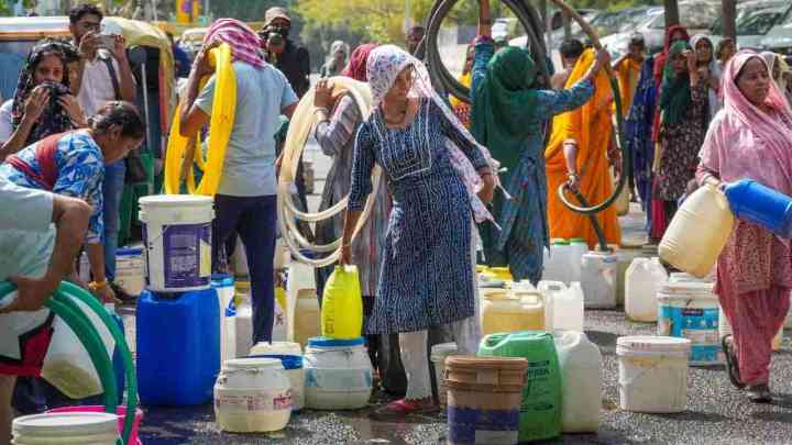 जल संकट के बीच दिल्ली को लगा तगड़ा झटका, हिमाचल सरकार ने अतिरिक्त पानी देने से किया इनकार