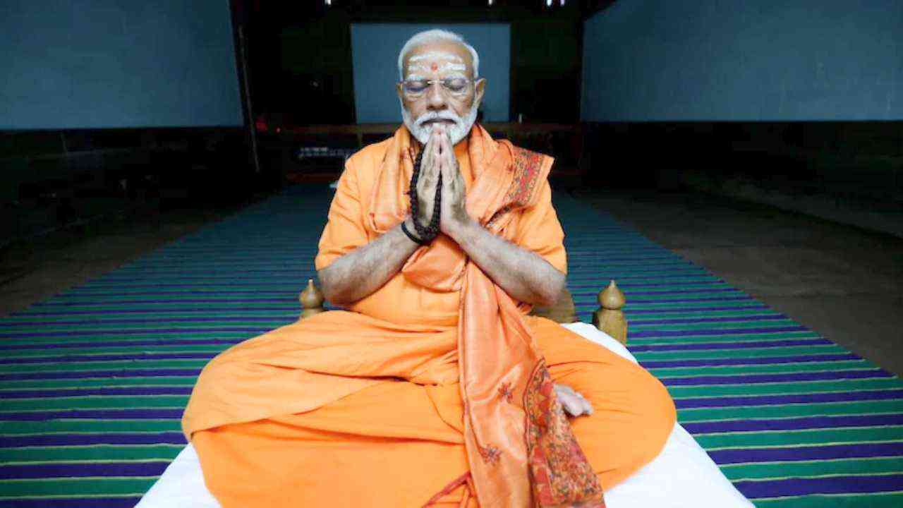 PM Modi Meditation: पीएम मोदी का ध्यान खत्म, 45 घंटे तक कन्याकुमारी में की साधना