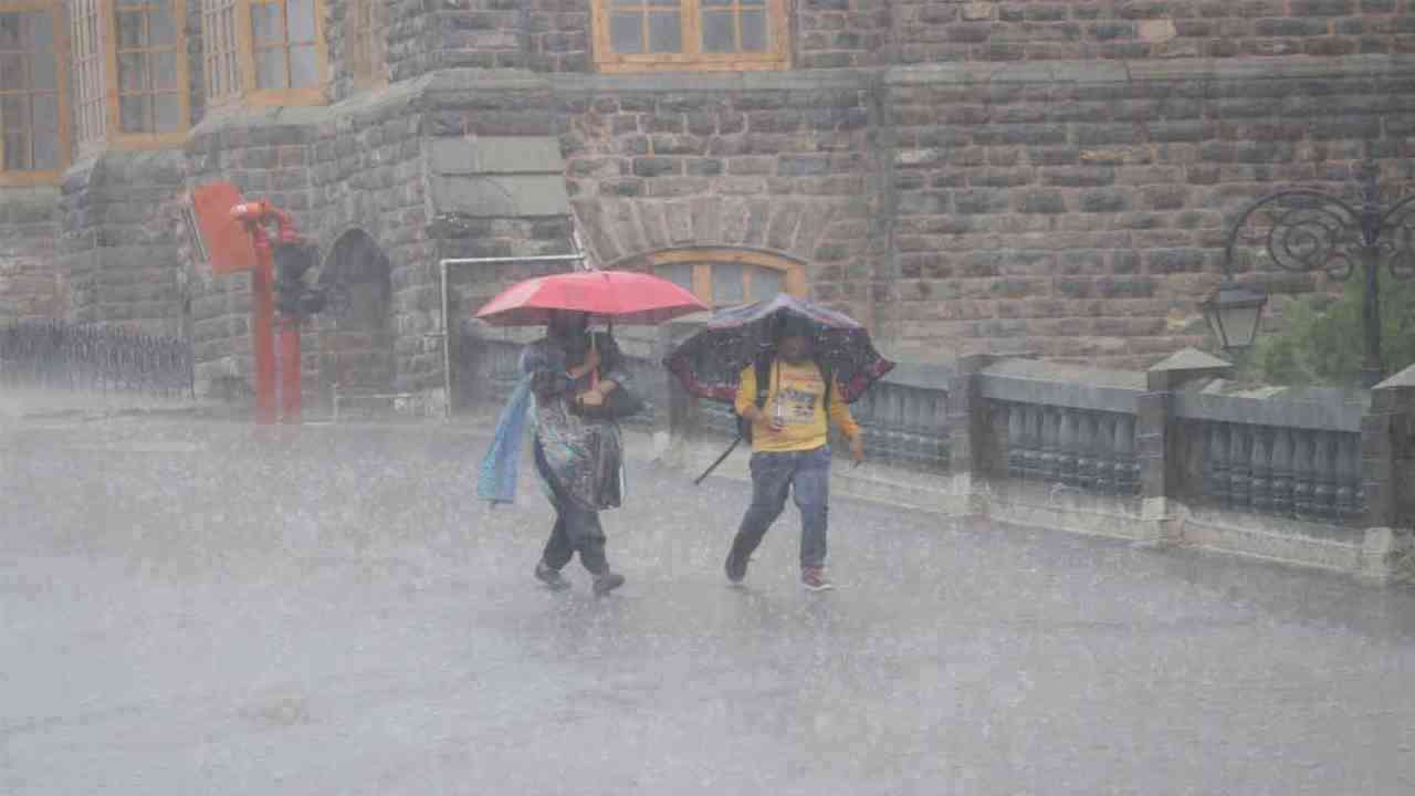 Himachal Weather Forecast: 2 अगस्त तक हिमाचल में भारी बारिश, मौसम विभाग ने ऑरेंज अलर्ट किया जारी