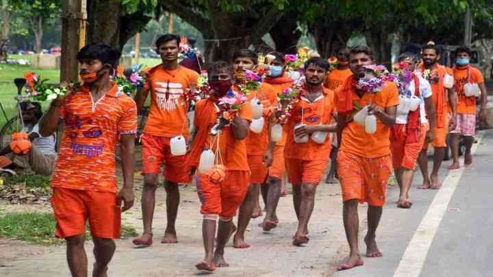 Kanwar Yatra Controversy: कावड़ यात्रा पर SC में योगी सरकार का जबाव, कहा- हम धार्मिक भावनाओं...