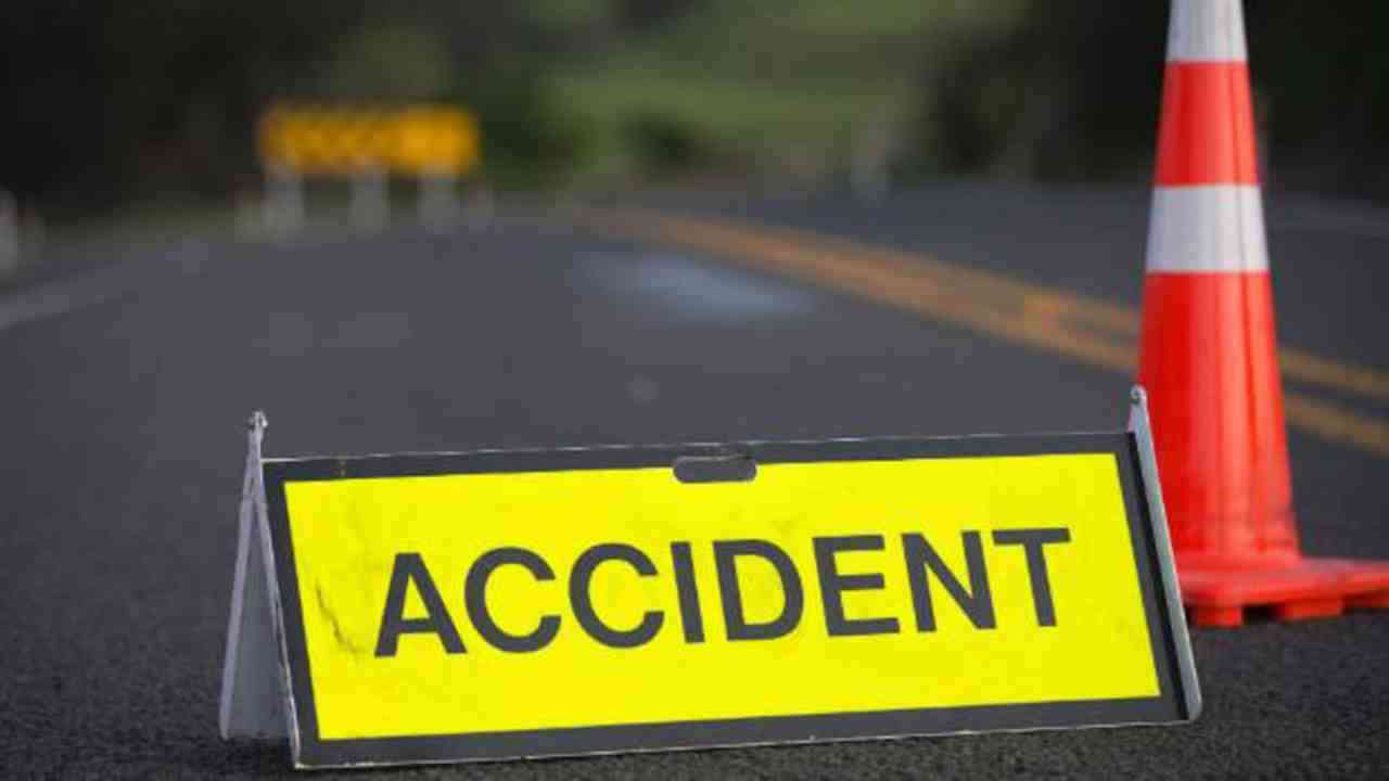 Bihar Accident News: किशनगंज में जीप और ट्रक के बीच हुई टक्कर, 5 लोगों की मौत, कई घायल