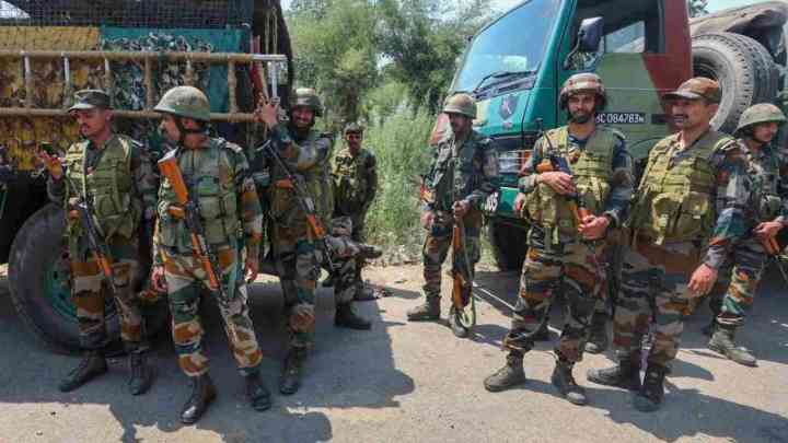 Jammu Kashmir Terror Attack: कठुआ में सेना के वाहन पर आतंकी हमला, 4 जवान शहीद, 6 घायल