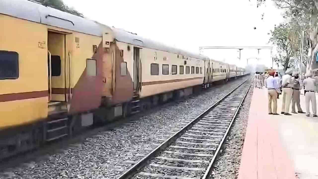 Jammu-Jodhpur Express को मिली बम की धमकी, पंजाब के कासू बेगू स्टेशन पर रोककर की चेकिंग