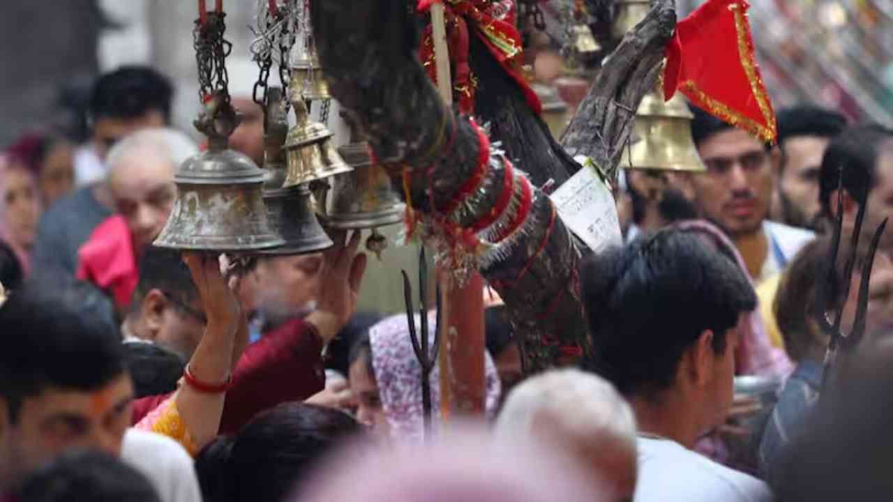 Madhya Pradesh: कालिका माता मंदिर में ड्रेस कोड लागू, अब वेस्टर्न पहनावे में नहीं कर सकेंगे दर्शन