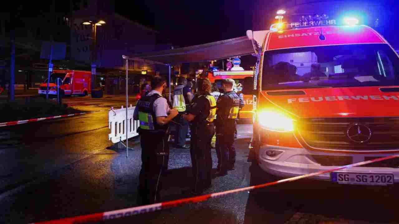 Germany Mass Stabbing: सोलिंगेन में एक उत्सव के दौरान चाकूबाजी, 3 लोगों की मौत, कई घायल