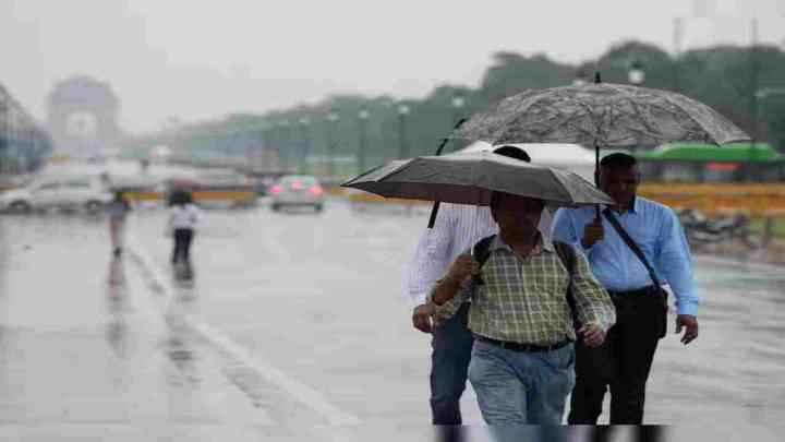 Weather News: दिल्ली समेत कई राज्यों में भारी बारिश, IMD ने जारी किया रेड अलर्ट