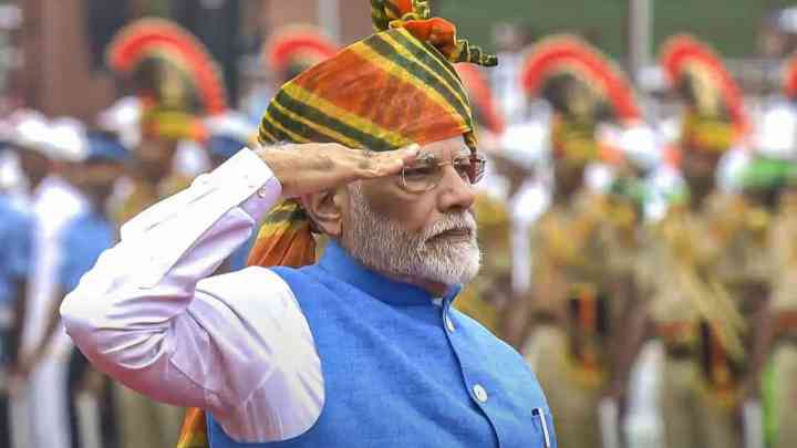 Independence Day: लालकिले से PM मोदी ने दिया 98 मिनट का भाषण,बोले- देश में हो सेक्युलर सिविल कोड