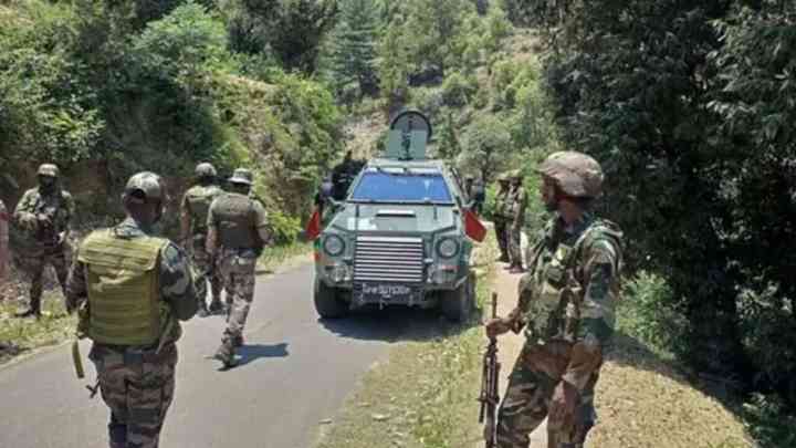 J&K Encounter: चुनाव से पहले घाटी में मुठभेड़ में 2 जवान शहीद, सामने आई आतंकी की ड्रोन फुटेज