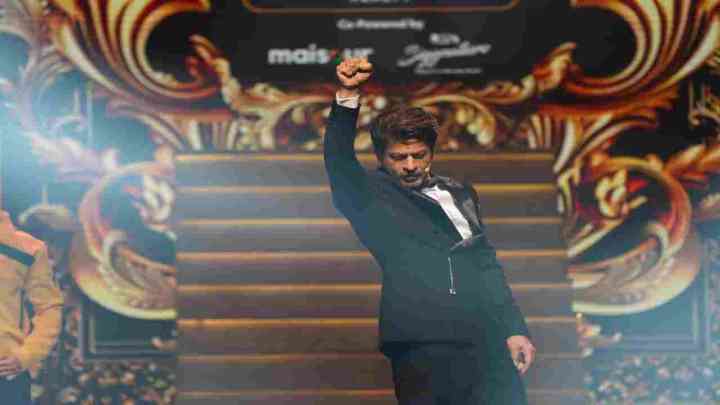 IIFA 2024 Winners: बेस्ट एक्टर बने शाहरुख खान, ‘एनिमल’ को मिला सर्वश्रेष्ठ फिल्म का पुरस्कार